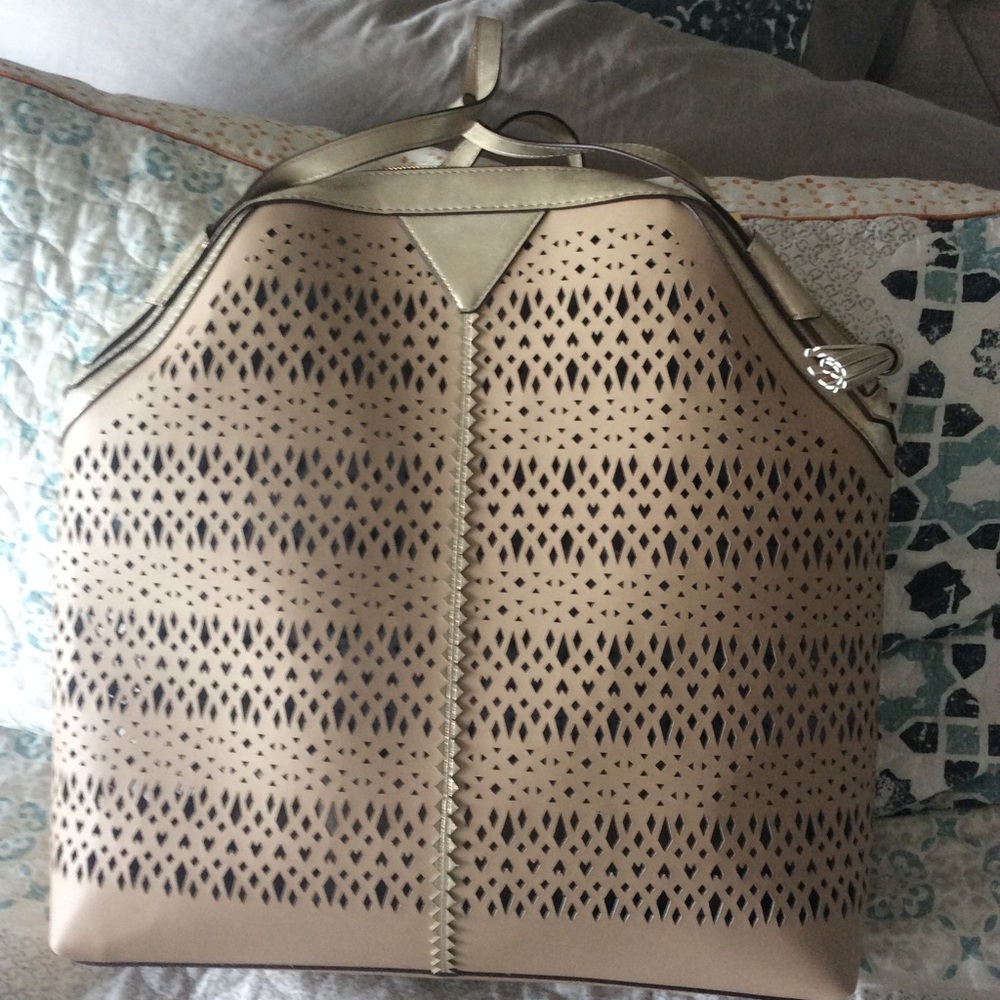 Avalon purse